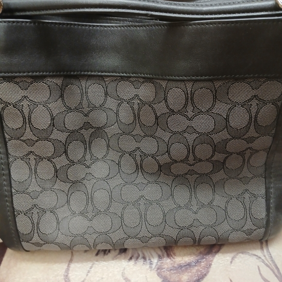 Coach Black Shoulder Bag with Elegant Design. Like New Condtion!! - Picture 2 of 6